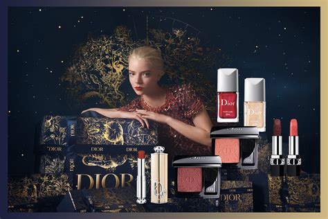 dior gold gift 2024|Dior Holiday 2024 Makeup Collection .